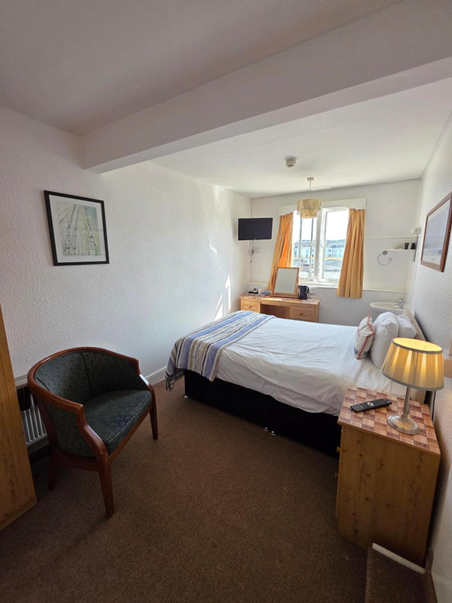 Hotel Rivelyn Bar & Restaurant Scarborough
